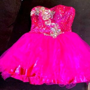 Cinderella brand Dress size8 Never Worn bright fuchsia with sparkling details